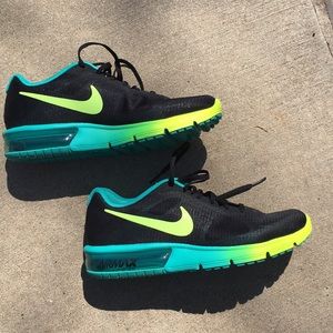 Nike Air Max Sequent - women’s size 9 worn once